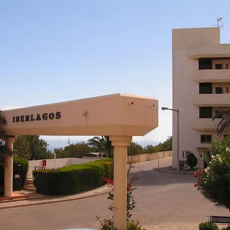 アパートホテル Iberlagos 3*